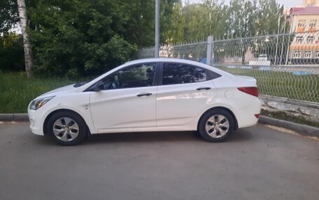 Hyundai Solaris II рестайлинг, 2014 год, 500 000 рублей, 5 фотография