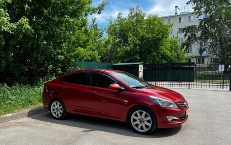 Hyundai Solaris II рестайлинг, 2015 год, 999 999 рублей, 2 фотография
