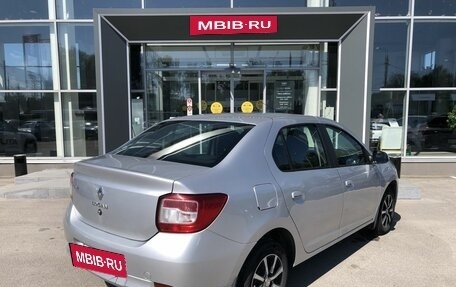 Renault Logan II, 2016 год, 889 000 рублей, 5 фотография