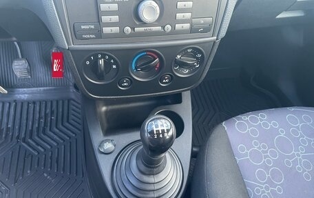 Ford Fiesta, 2007 год, 420 000 рублей, 12 фотография