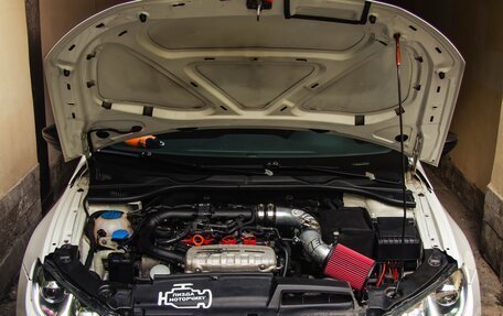 Volkswagen Scirocco III рестайлинг, 2013 год, 1 900 000 рублей, 4 фотография