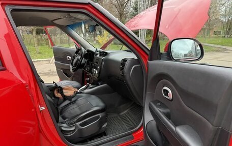 KIA Soul II рестайлинг, 2015 год, 860 000 рублей, 11 фотография