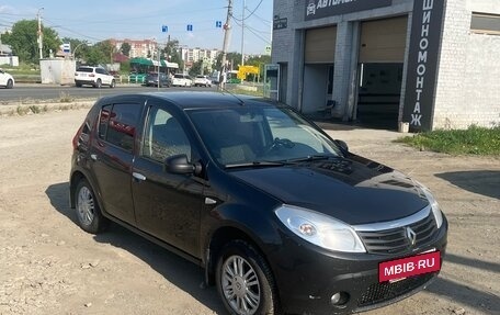 Renault Sandero I, 2014 год, 590 000 рублей, 2 фотография