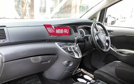 Toyota ISis I, 2007 год, 898 000 рублей, 20 фотография