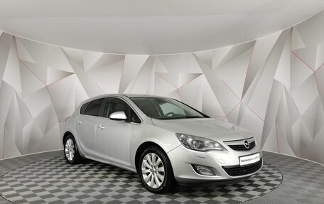 Opel Astra J, 2010 год, 599 150 рублей, 3 фотография