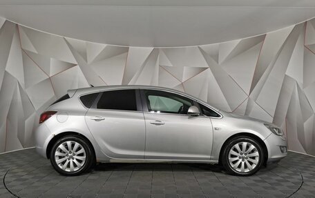 Opel Astra J, 2010 год, 599 150 рублей, 6 фотография