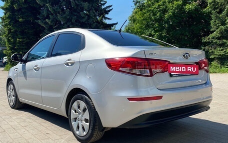 KIA Rio III рестайлинг, 2016 год, 999 000 рублей, 5 фотография