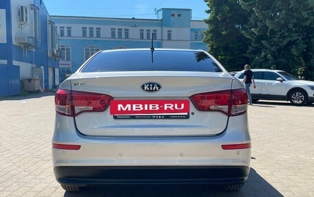 KIA Rio III рестайлинг, 2016 год, 999 000 рублей, 6 фотография