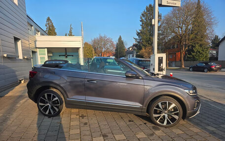 Volkswagen T-Roc I, 2022 год, 2 535 659 рублей, 3 фотография