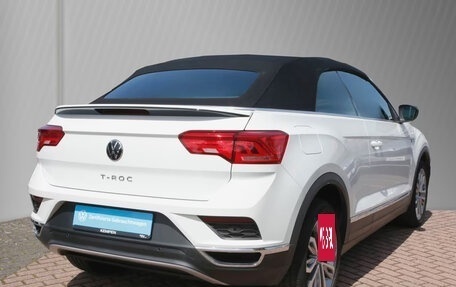 Volkswagen T-Roc I, 2022 год, 2 437 686 рублей, 3 фотография