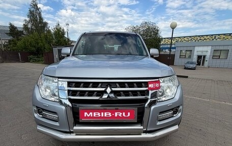 Mitsubishi Pajero IV, 2015 год, 2 550 000 рублей, 1 фотография