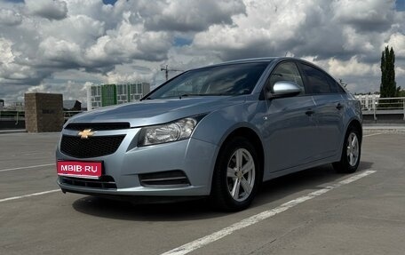 Chevrolet Cruze II, 2011 год, 600 000 рублей, 1 фотография