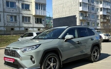 Toyota RAV4, 2020 год, 4 390 000 рублей, 4 фотография