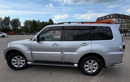 Mitsubishi Pajero IV, 2015 год, 2 550 000 рублей, 4 фотография
