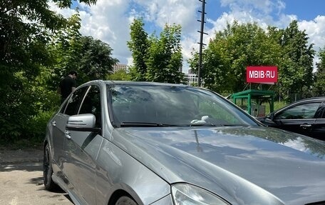Mercedes-Benz E-Класс, 2010 год, 1 500 000 рублей, 3 фотография