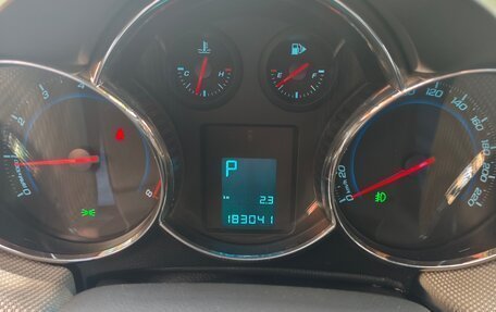 Chevrolet Cruze II, 2011 год, 749 000 рублей, 7 фотография