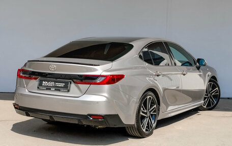 Toyota Camry, 2024 год, 3 950 000 рублей, 5 фотография