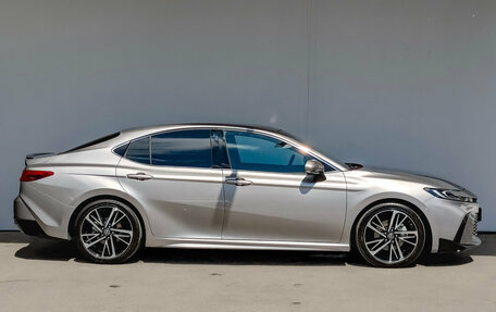 Toyota Camry, 2024 год, 3 950 000 рублей, 4 фотография