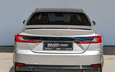 Toyota Camry, 2024 год, 3 950 000 рублей, 6 фотография