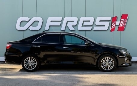 Toyota Camry, 2017 год, 2 250 000 рублей, 5 фотография
