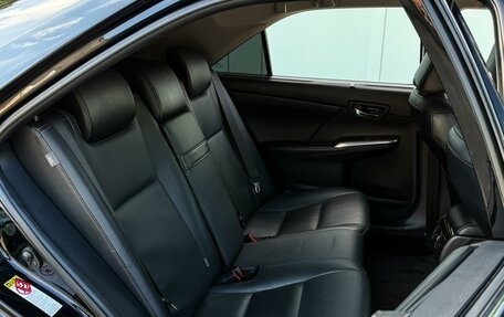 Toyota Camry, 2017 год, 2 250 000 рублей, 10 фотография