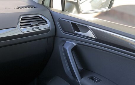 Volkswagen Tiguan II, 2019 год, 2 549 000 рублей, 25 фотография