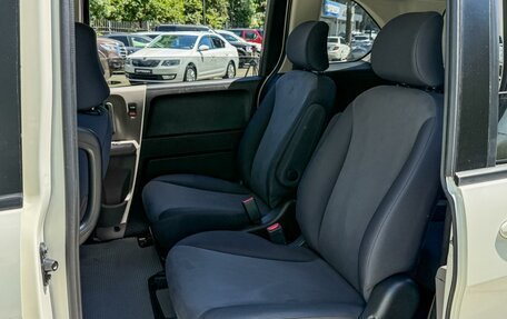 Honda Freed I, 2010 год, 999 000 рублей, 9 фотография