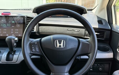 Honda Freed I, 2010 год, 999 000 рублей, 16 фотография
