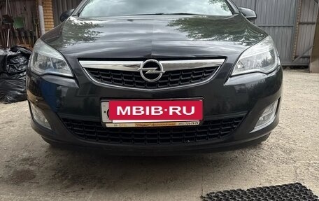 Opel Astra J, 2011 год, 835 000 рублей, 3 фотография