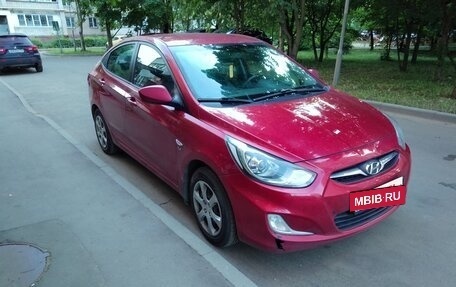 Hyundai Solaris II рестайлинг, 2012 год, 750 000 рублей, 2 фотография