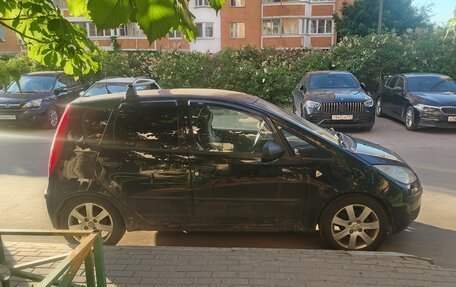 Mitsubishi Colt VI рестайлинг, 2004 год, 230 000 рублей, 3 фотография