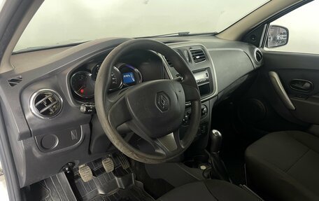 Renault Logan II, 2018 год, 829 000 рублей, 9 фотография