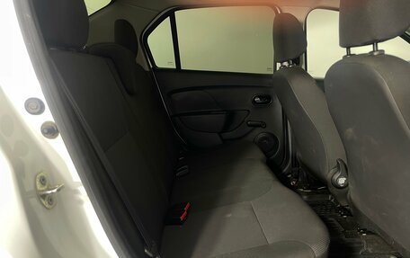 Renault Logan II, 2018 год, 829 000 рублей, 19 фотография