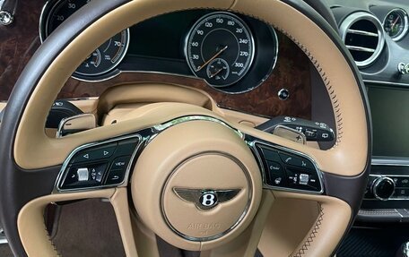 Bentley Bentayga I, 2016 год, 7 450 000 рублей, 12 фотография