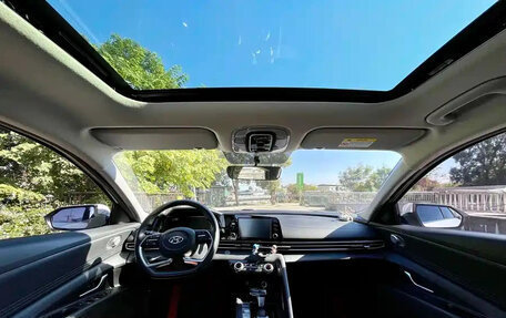Hyundai Elantra, 2021 год, 1 040 000 рублей, 5 фотография