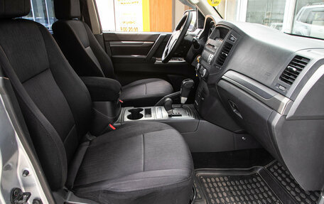 Mitsubishi Pajero IV, 2013 год, 1 698 000 рублей, 12 фотография