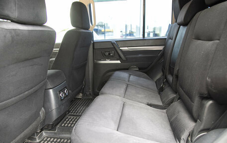 Mitsubishi Pajero IV, 2013 год, 1 698 000 рублей, 15 фотография
