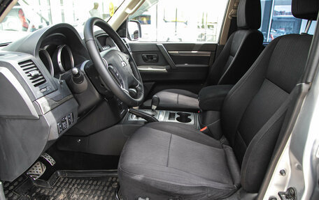Mitsubishi Pajero IV, 2013 год, 1 698 000 рублей, 19 фотография