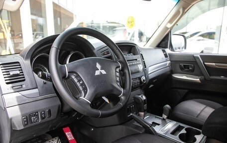 Mitsubishi Pajero IV, 2013 год, 1 698 000 рублей, 20 фотография