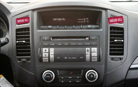 Mitsubishi Pajero IV, 2013 год, 1 698 000 рублей, 18 фотография
