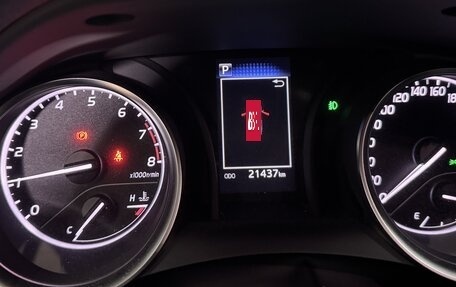 Toyota Camry, 2021 год, 3 600 000 рублей, 9 фотография