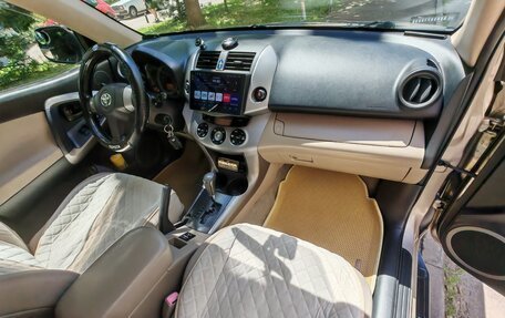 Toyota RAV4, 2007 год, 1 700 000 рублей, 26 фотография