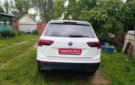 Volkswagen Tiguan II, 2019 год, 2 650 000 рублей, 4 фотография