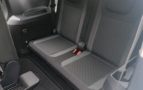 Volkswagen Tiguan II, 2019 год, 2 650 000 рублей, 17 фотография