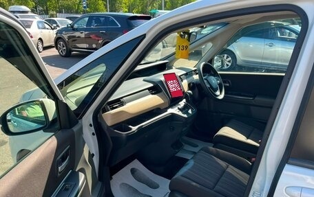 Honda Freed II, 2017 год, 1 699 000 рублей, 10 фотография
