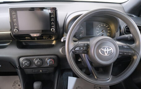 Toyota Yaris, 2020 год, 1 189 000 рублей, 11 фотография