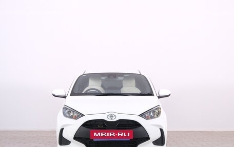Toyota Yaris, 2020 год, 1 189 000 рублей, 2 фотография