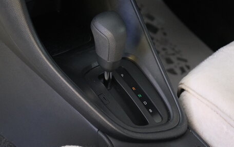 Toyota Yaris, 2020 год, 1 189 000 рублей, 16 фотография