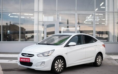 Hyundai Solaris II рестайлинг, 2014 год, 800 000 рублей, 1 фотография