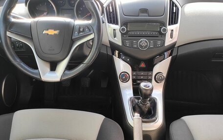 Chevrolet Cruze II, 2013 год, 797 000 рублей, 9 фотография